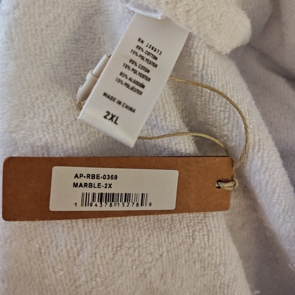 Skims Towel Robe - Picture 6 of 10